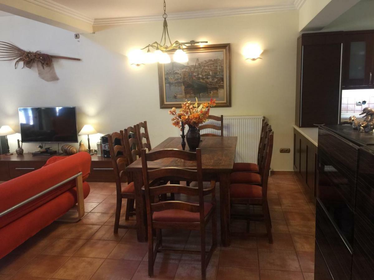 Rafina Great Feeling Villa 外观 照片
